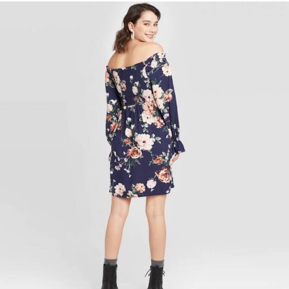 Women’s Floral Print Long Sleeve Smocked Mini - Picture 2 of 9